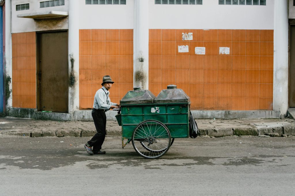 Vendor WMS Bandung menyediakan solusi manajemen gudang modern dengan integrasi teknologi tinggi.
