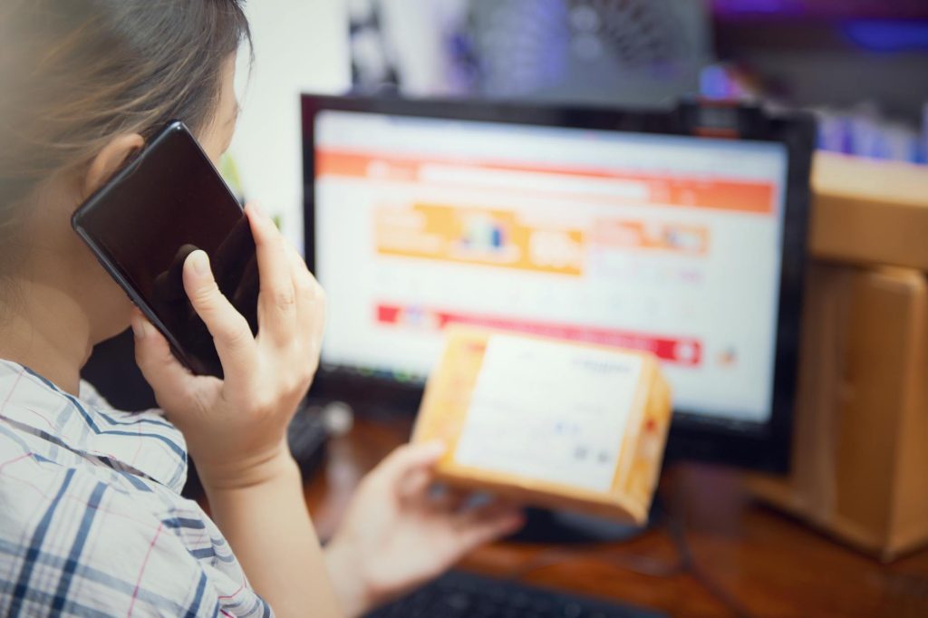 Tampilan antarmuka aplikasi gudang online memudahkan manajemen stok, pemantauan inventaris, dan laporan real-time.