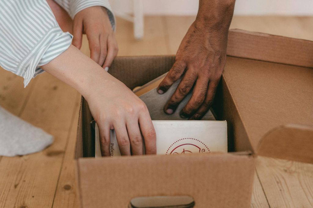 Tampilan antarmuka aplikasi picking dan packing memudahkan manajemen stok dan proses pengiriman barang secara real-time