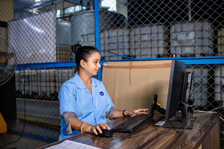 Cara Memilih aplikasi gudang untuk manufaktur yang Tepat